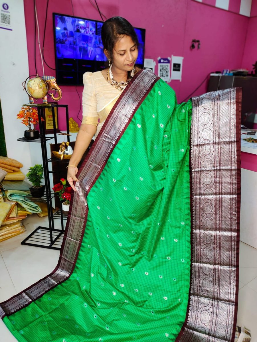 Premium Gadwal Silk