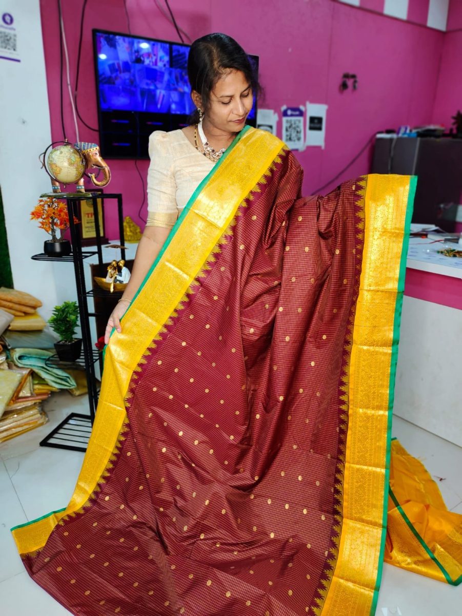 Premium Gadwal Silk