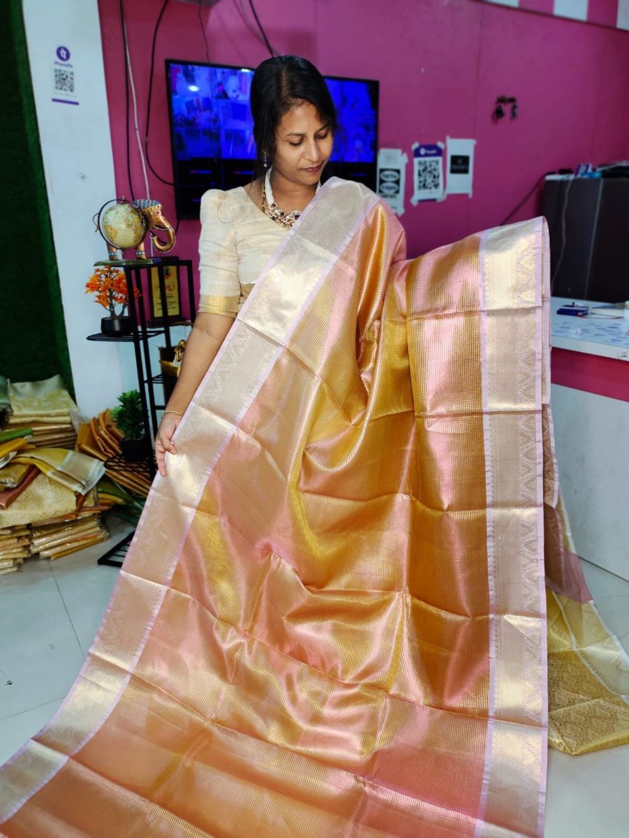 ఎసి 699