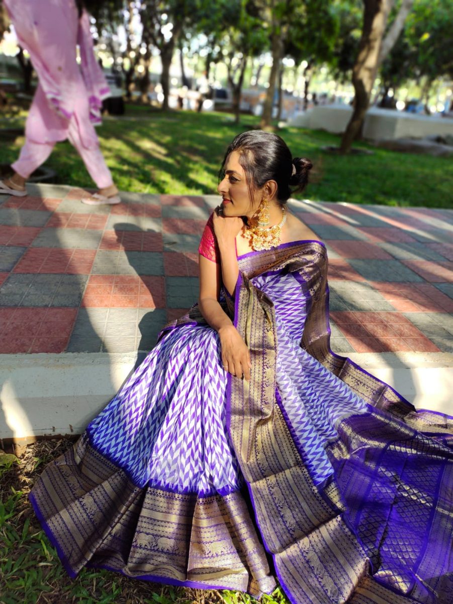 unique exclusive designer trill patola ikkat pattu sarees with Rich fallu with with kanchi boader