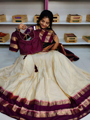 బనారస్ లెహంగాలు