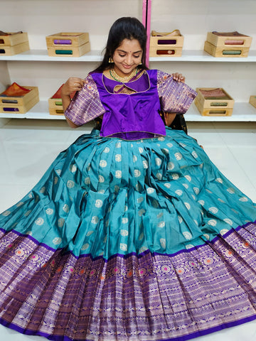 బనారస్ లెహంగాలు