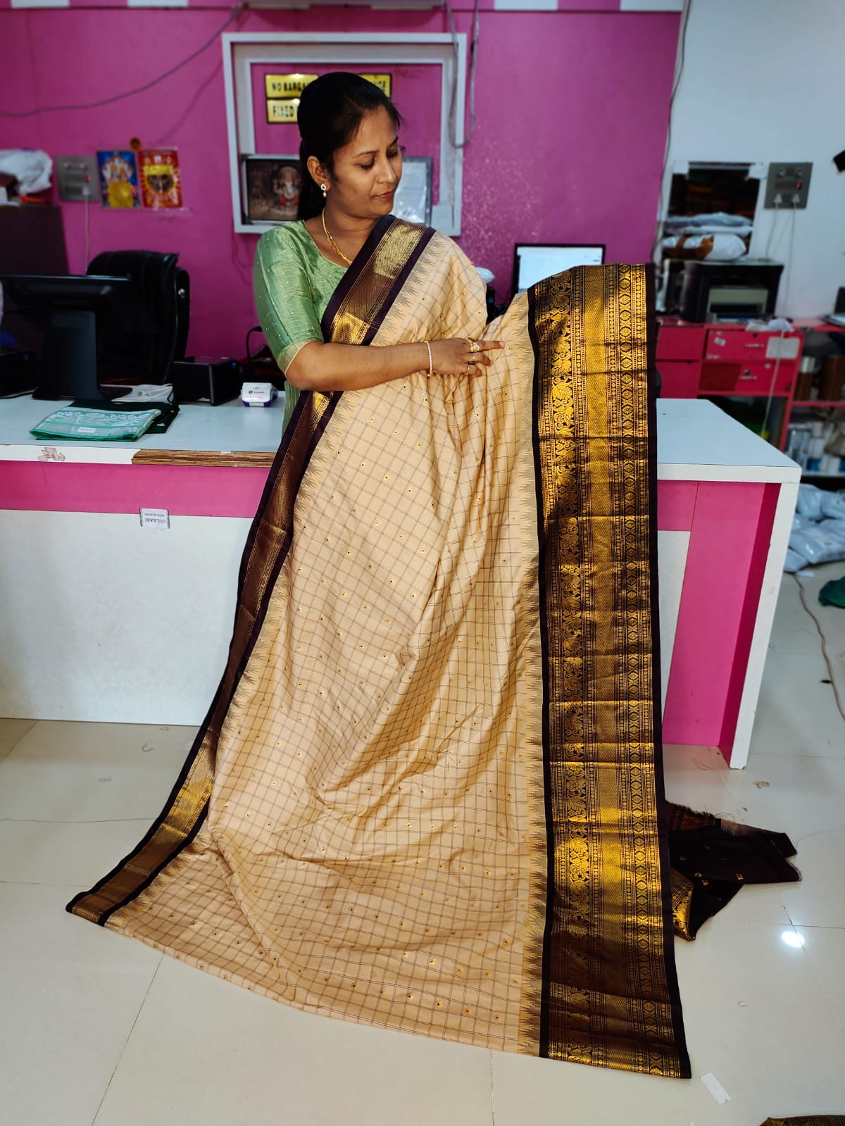 Sravanam gadwal sale