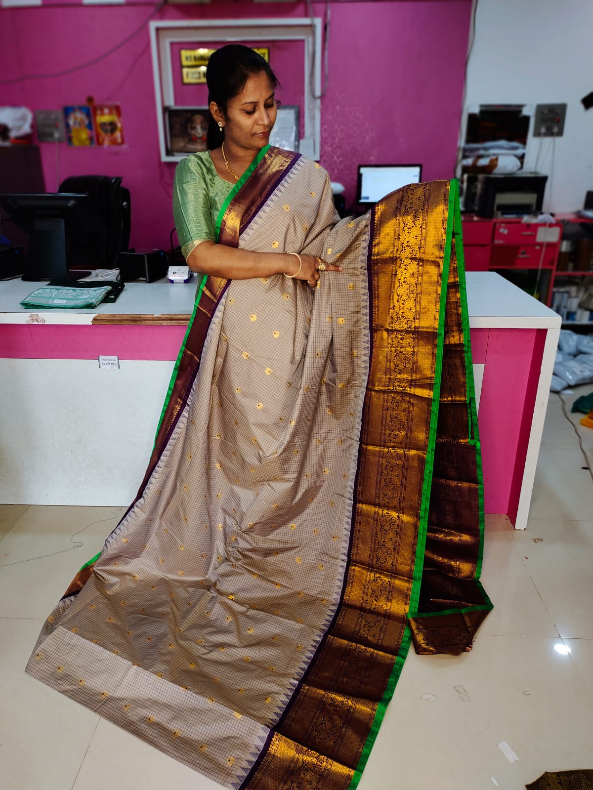 Sravanam gadwal sale