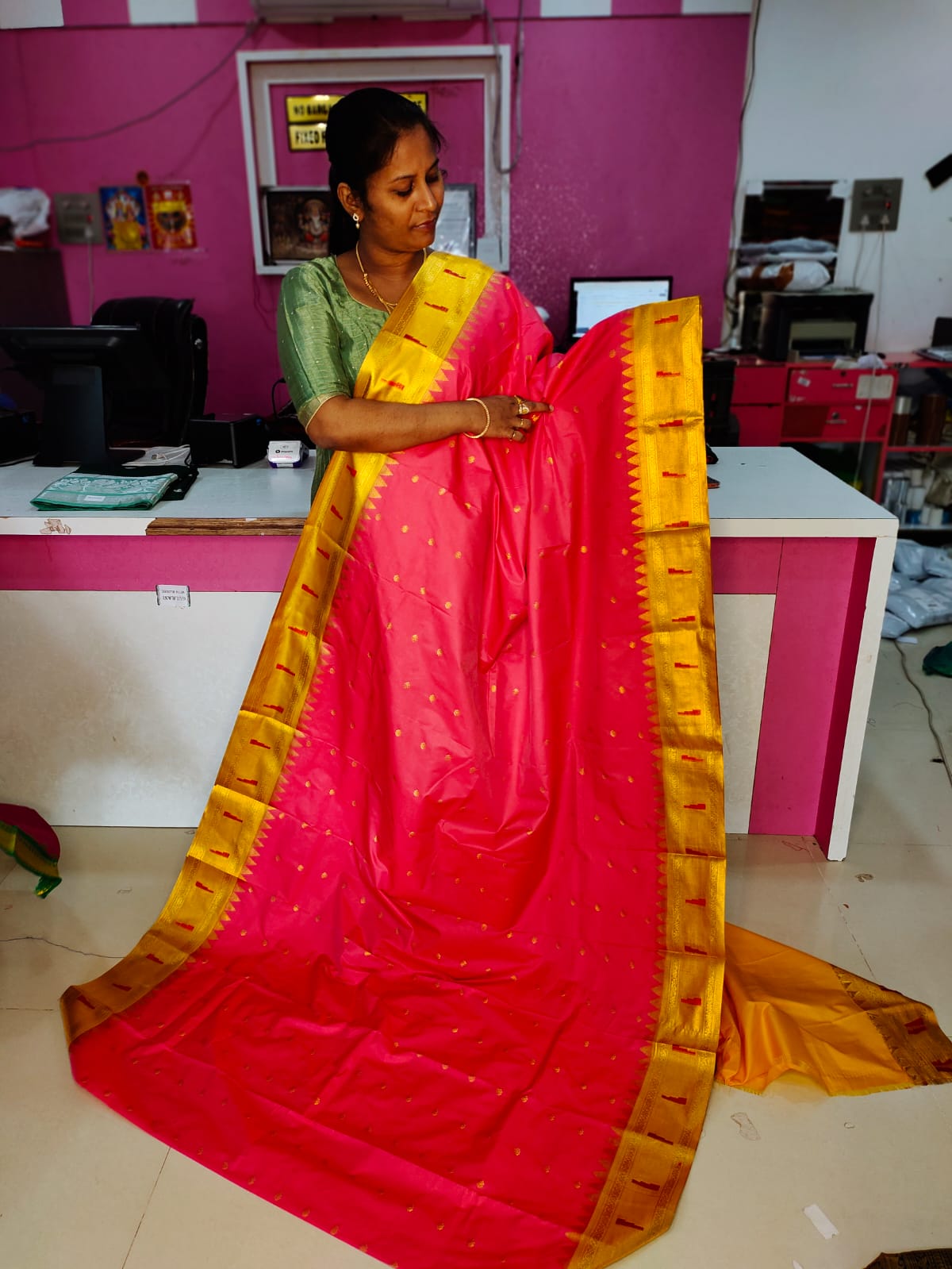 Sravanam gadwal sale