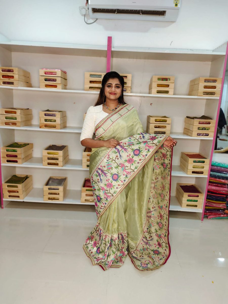 బనారసి ప్యూర్ తీషు పైథాని సిల్క్ చీర