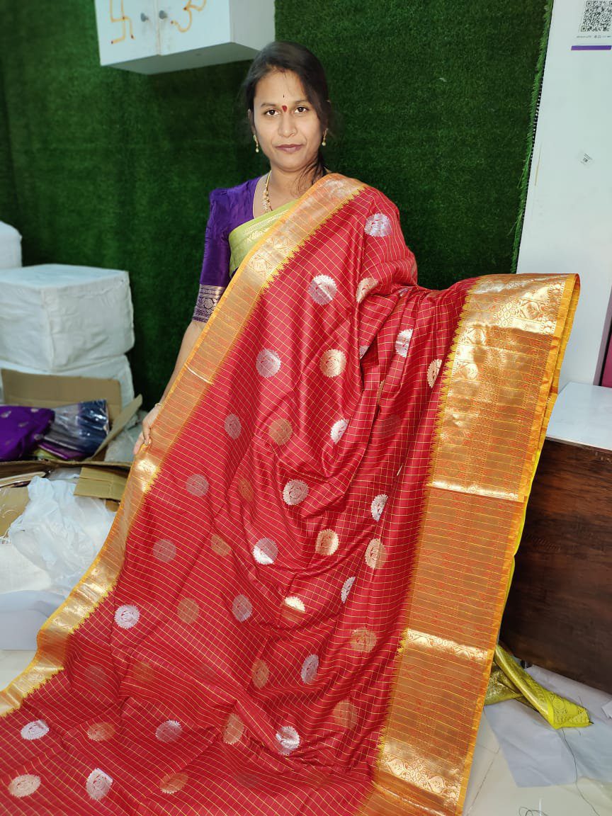 సెమీ గద్వాల్ సిల్క్ చీర