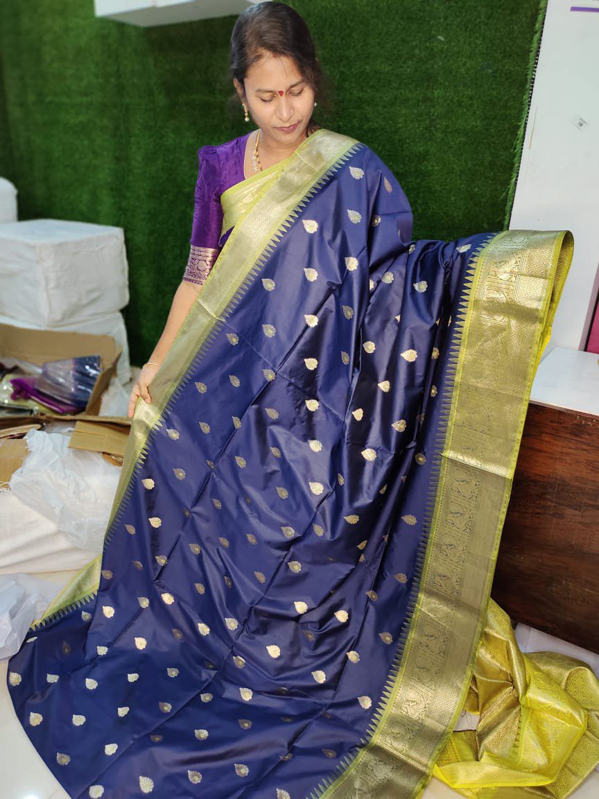 సెమీ గద్వాల్ సిల్క్ చీర