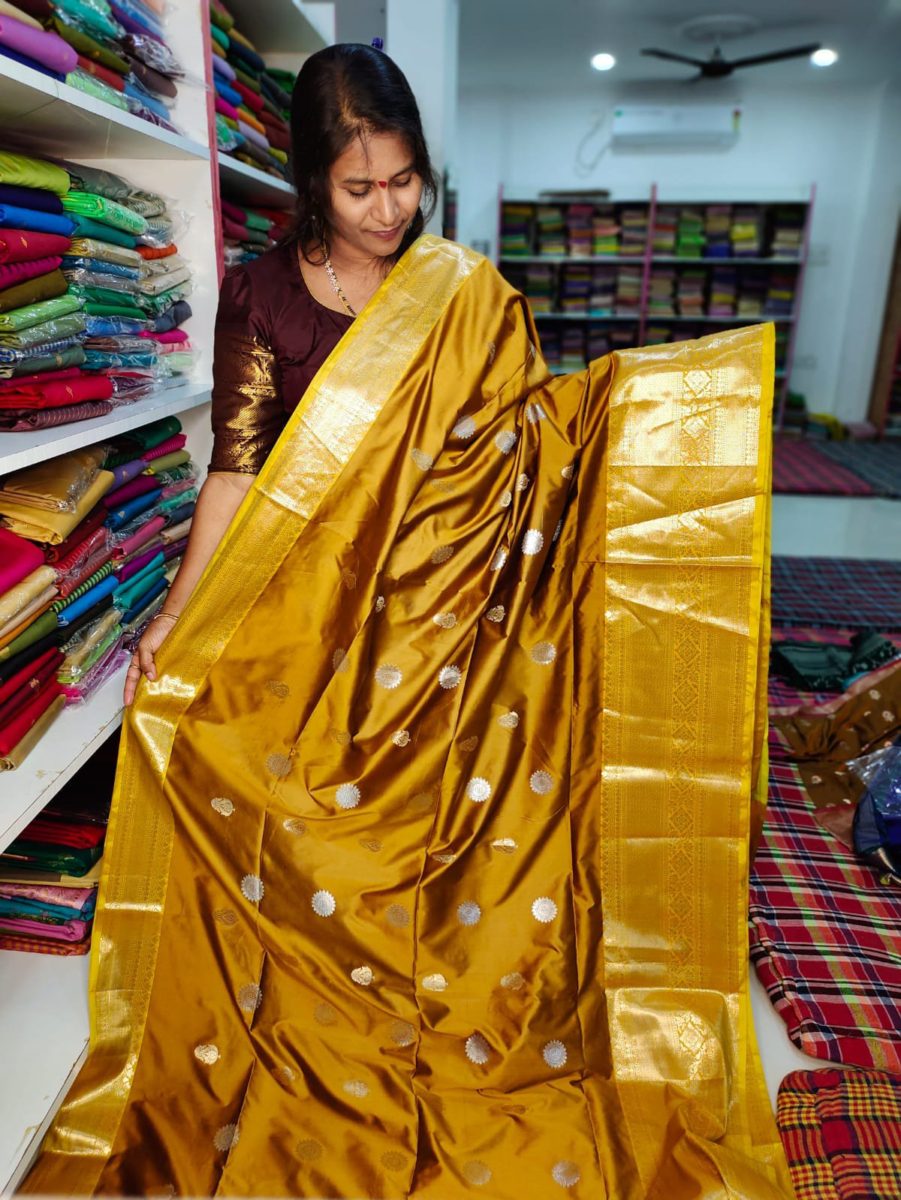 Gadwal silk sarees