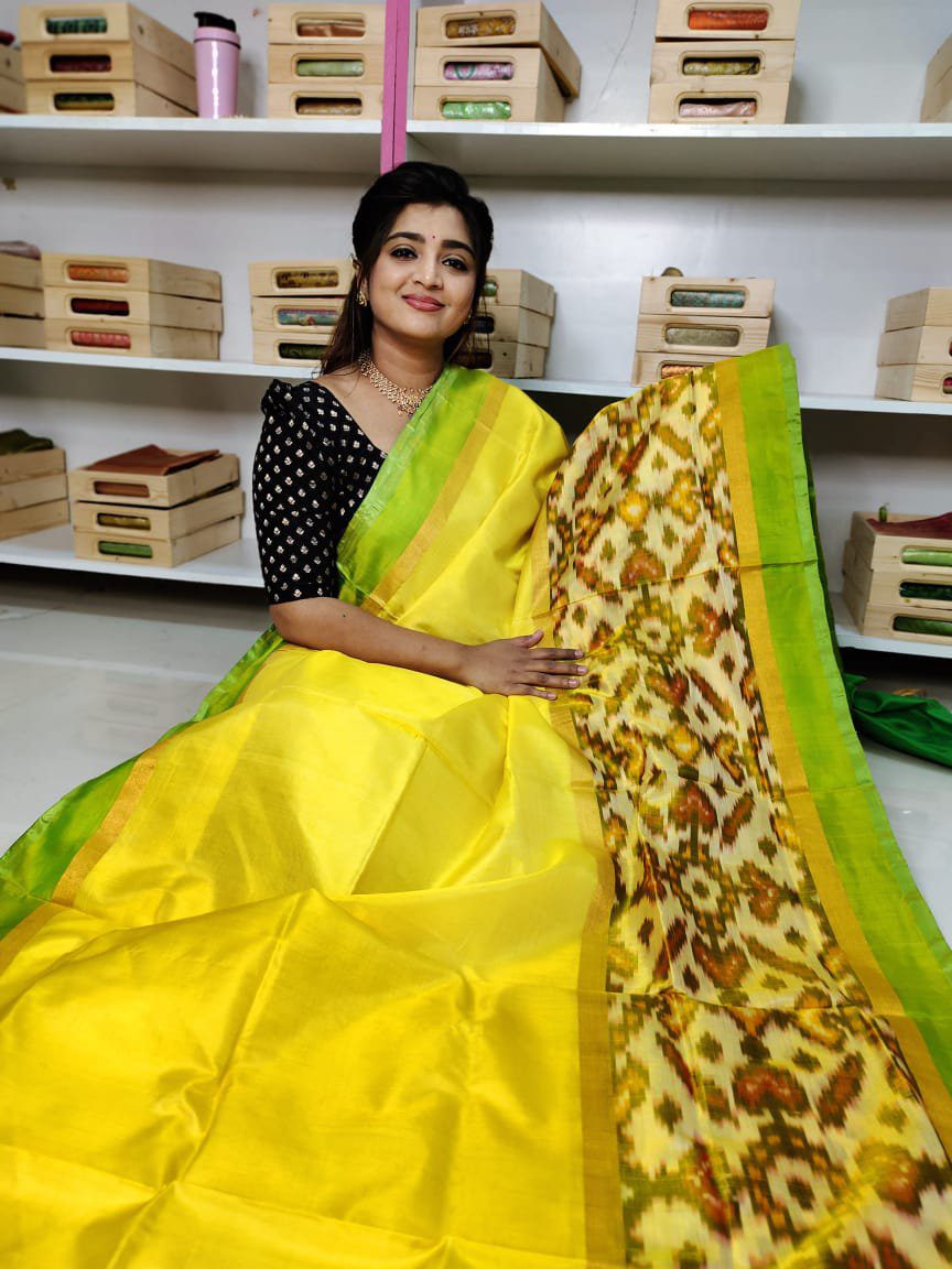 ఇక్కత్ సాఫ్ట్ సిల్క్ చీరలు
