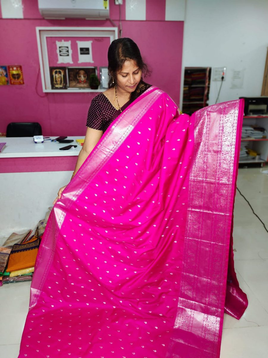 గద్వాల్ పట్టు చీరలు