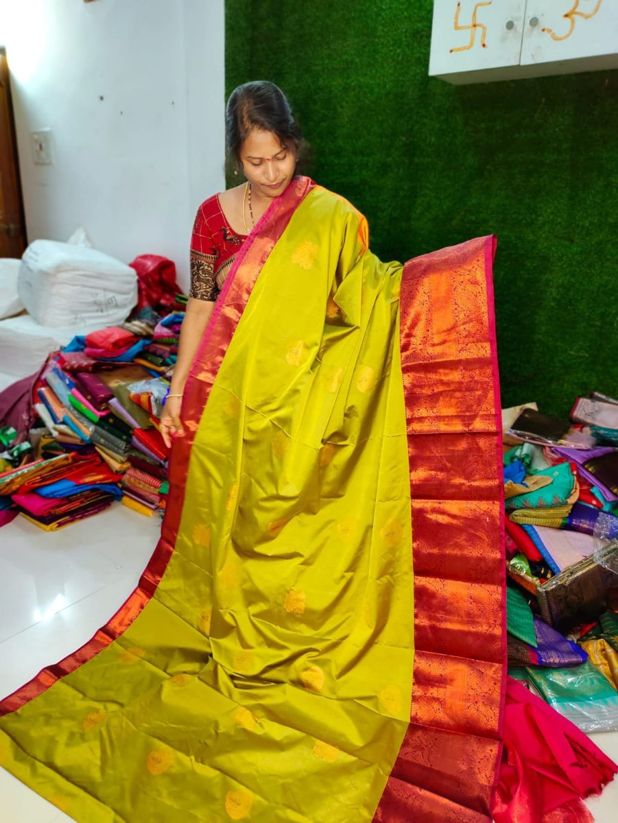 గద్వాల్ పట్టు చీరలు