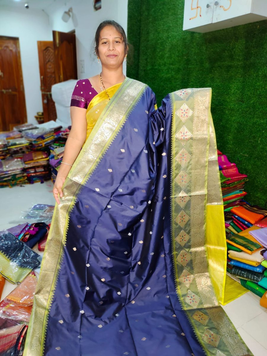 సాఫ్ట్ గద్వాల్ సిల్క్ చీర
