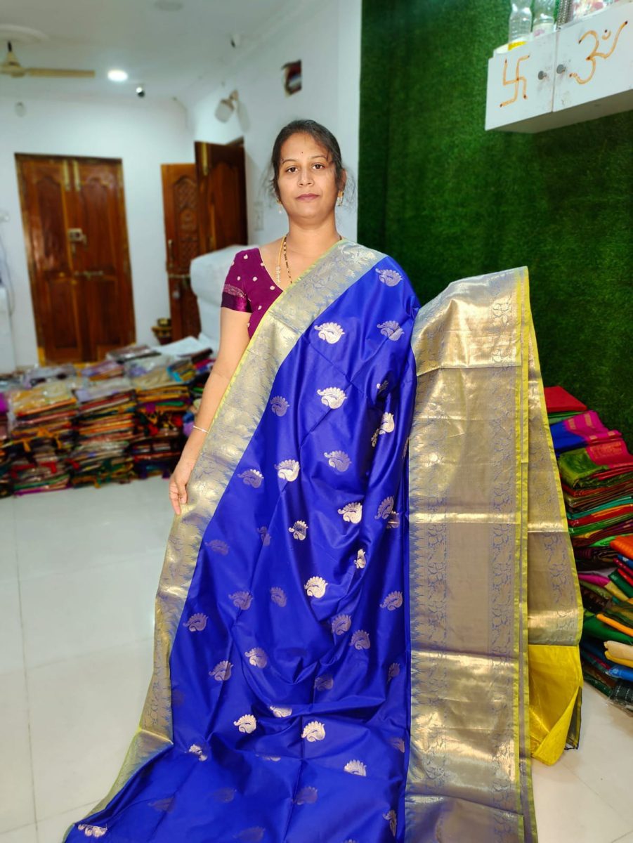 సాఫ్ట్ గద్వాల్ సిల్క్ చీర