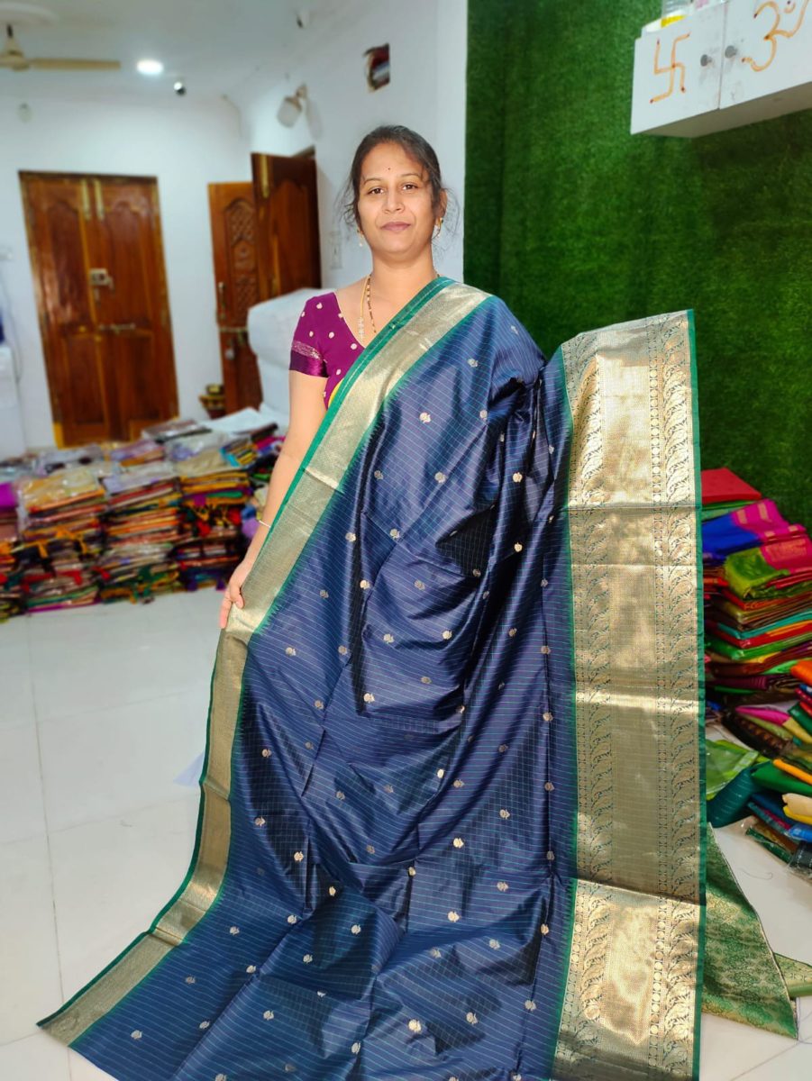 సాఫ్ట్ గద్వాల్ సిల్క్ చీర