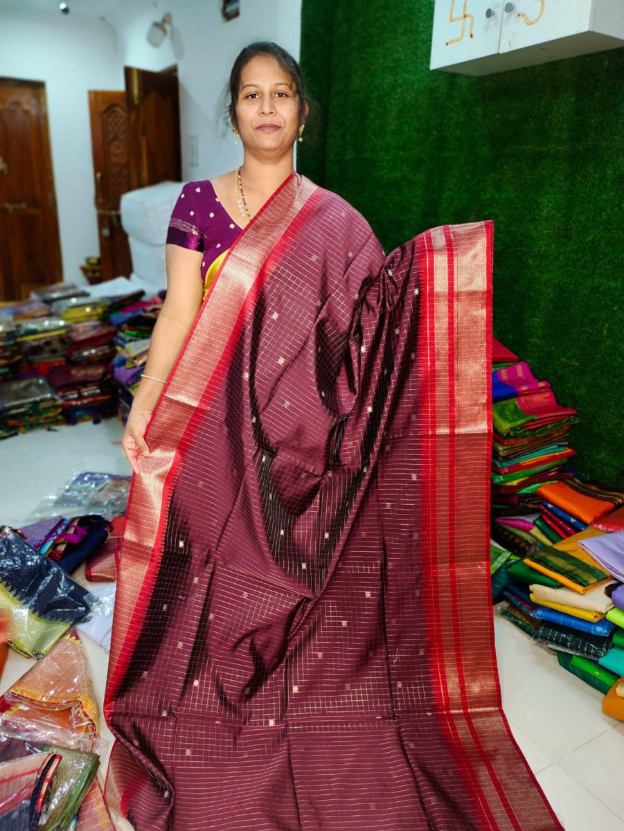 సాఫ్ట్ గద్వాల్ సిల్క్ చీర