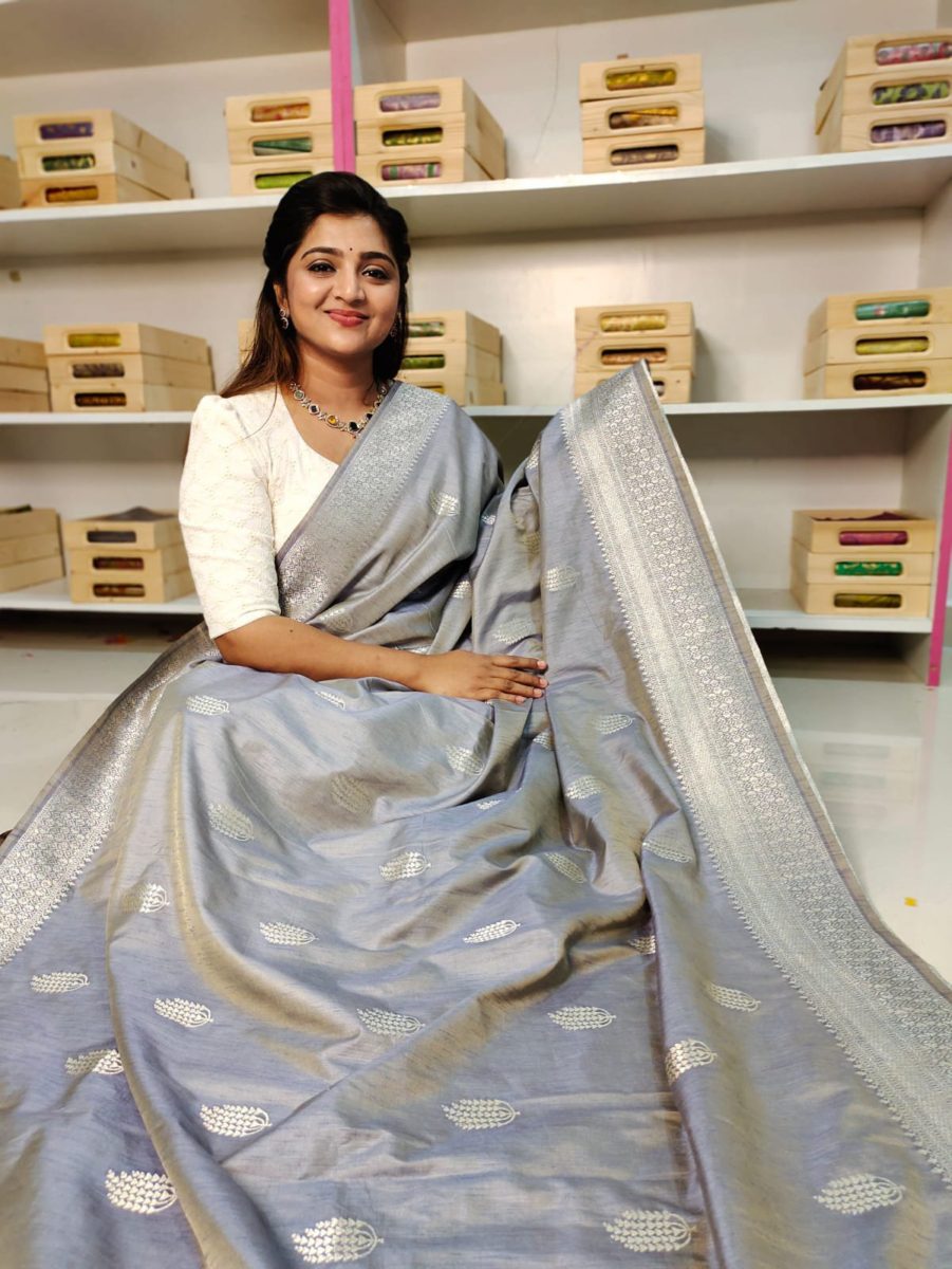 బనారస్ పట్టు చీరలు