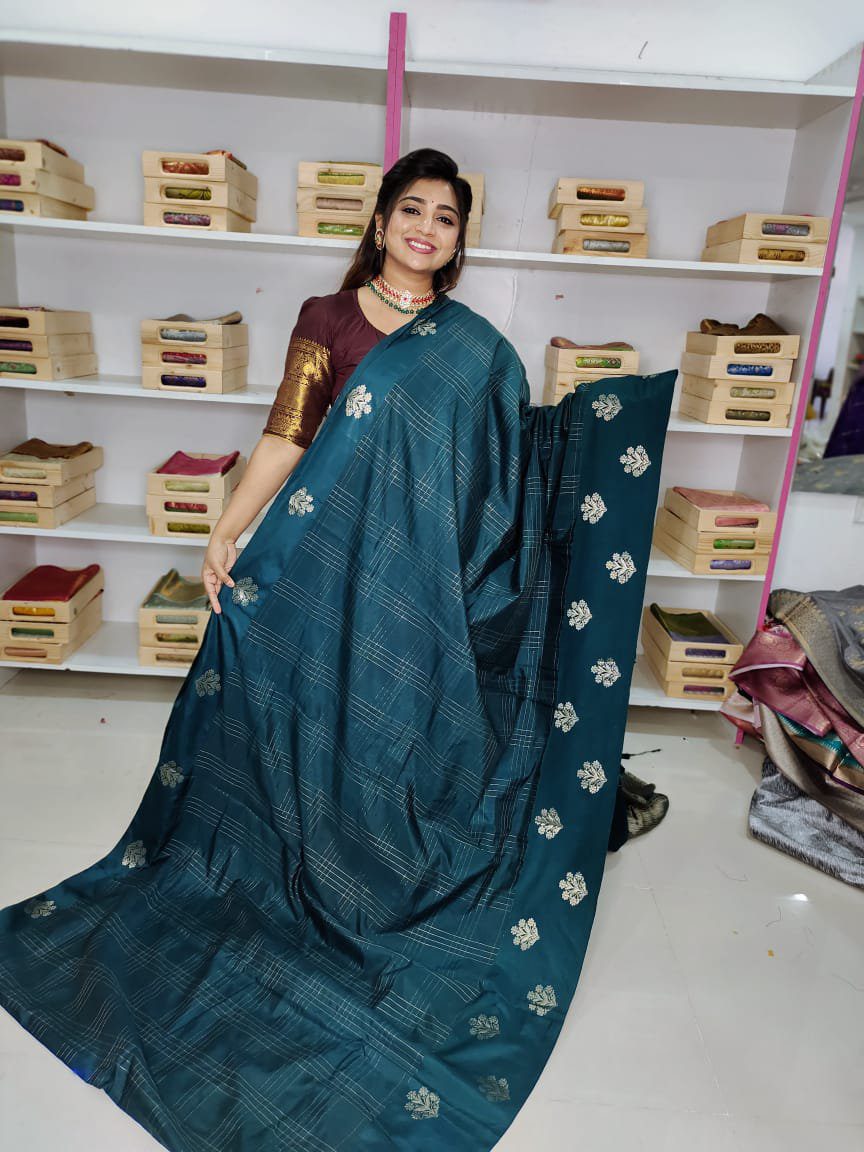 బనారసీ సిల్క్ చీర క్లియరెన్స్ సేల్