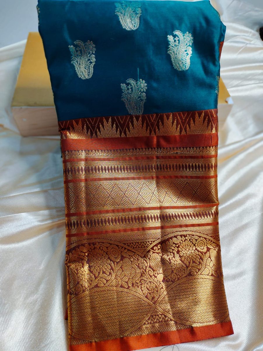 Light weight Kanchi Pattu collection