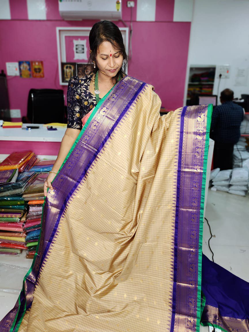 Primium gadwal silk sarees 2500