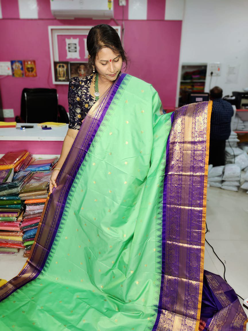 Primium gadwal silk sarees 2500