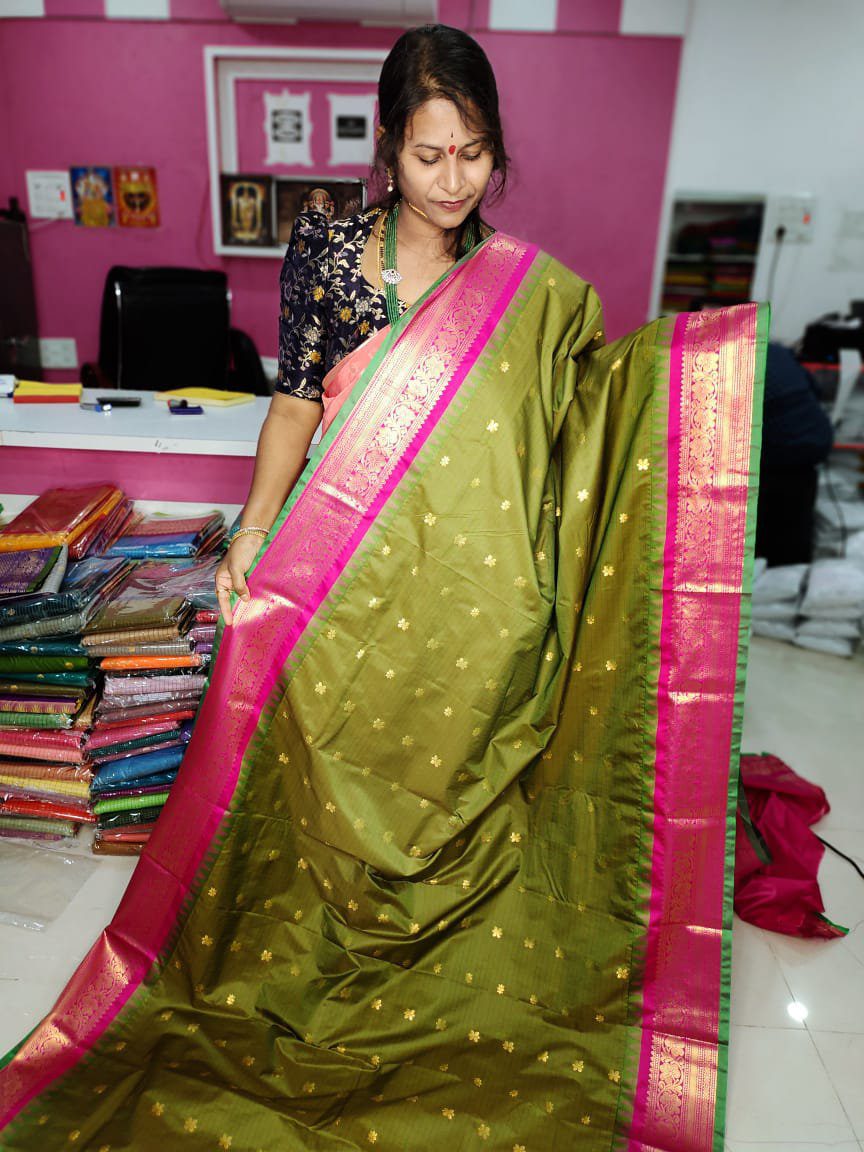 Primeme gadwal silk sarees 2500