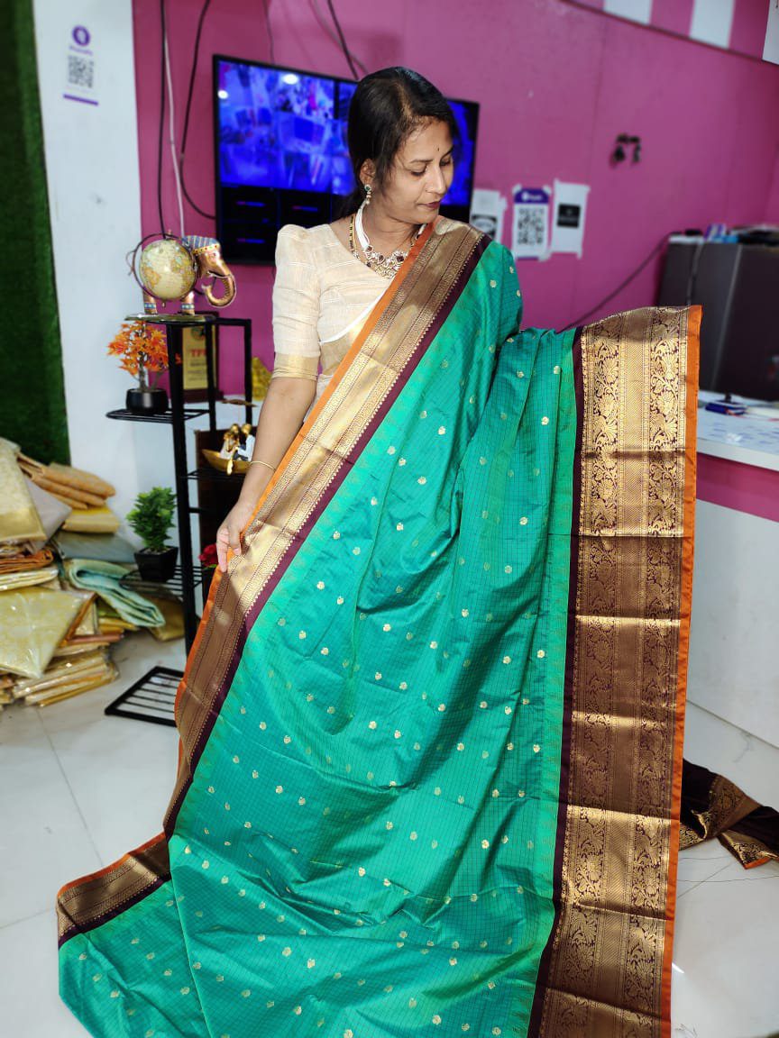 Primeme gadwal silk