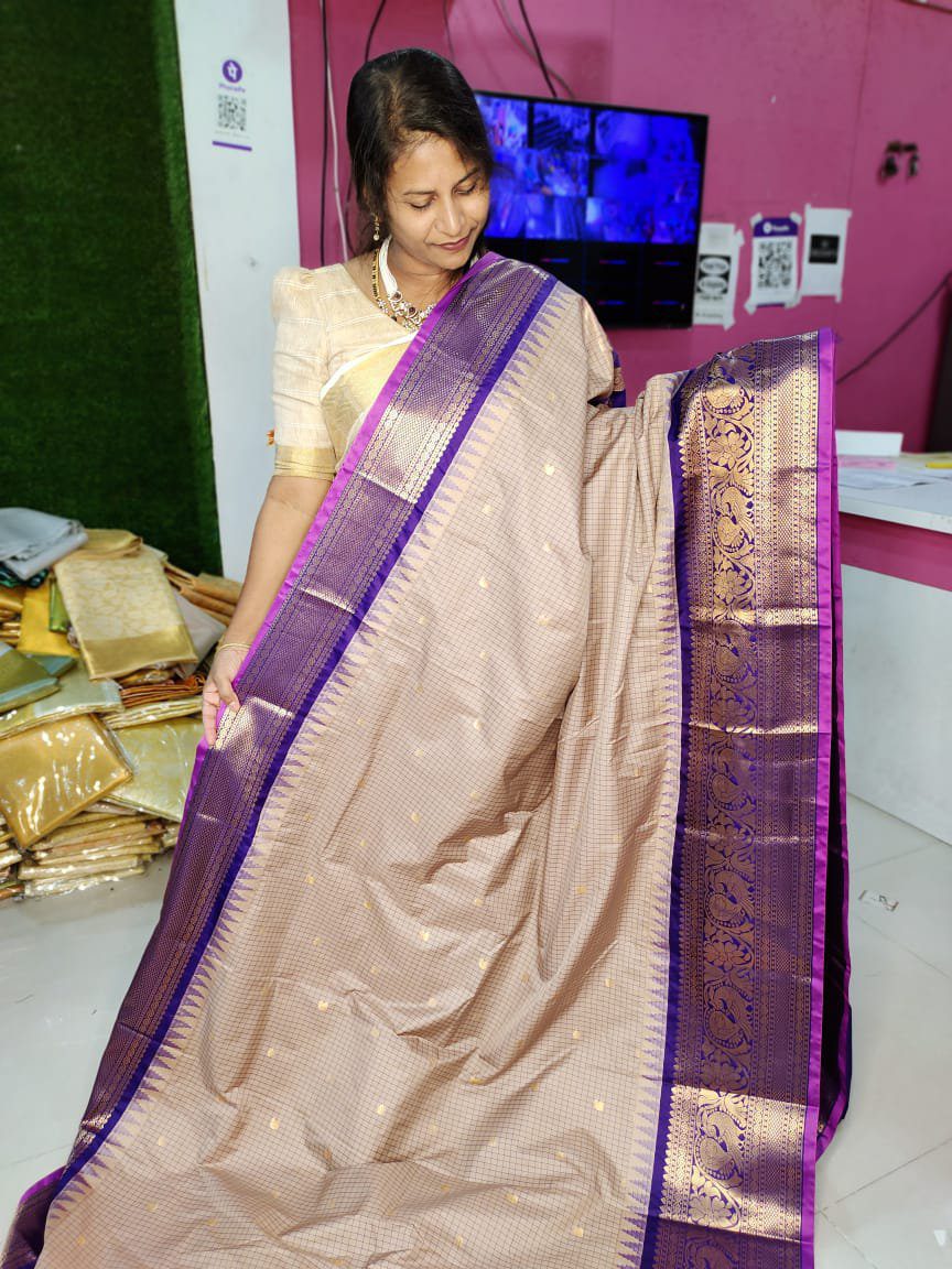 Premium Gadwal Silk