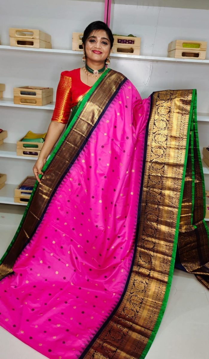 Primeme gadwal silk saree
2500