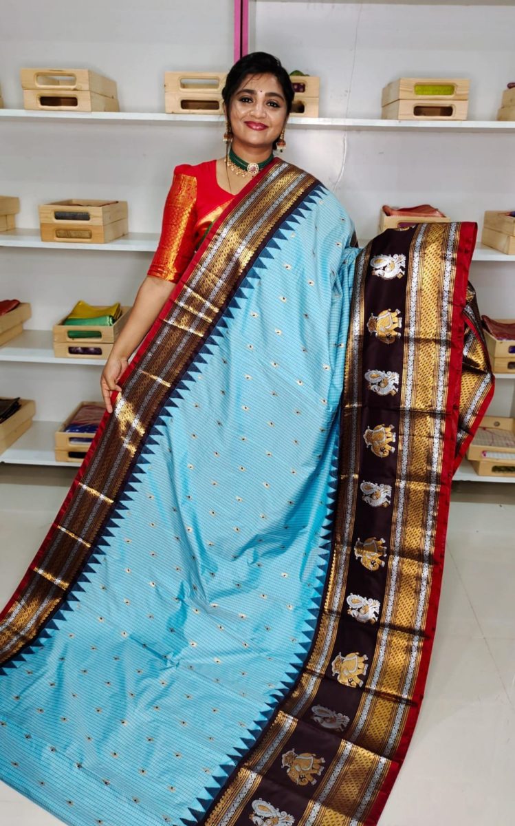 Primeme gadwal silk saree
2500