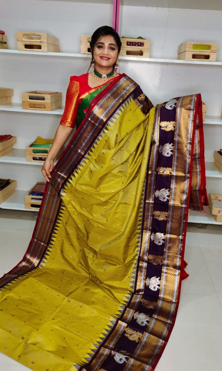 Primeme gadwal silk saree
2500