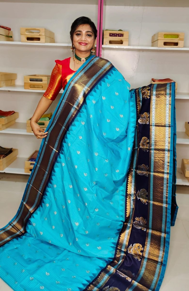 Primeme gadwal silk saree
2500