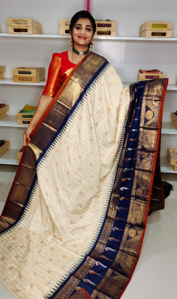 Primeme gadwal silk saree
2500