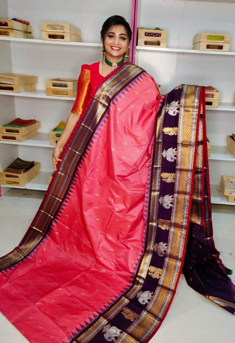 Primeme gadwal silk saree
2500