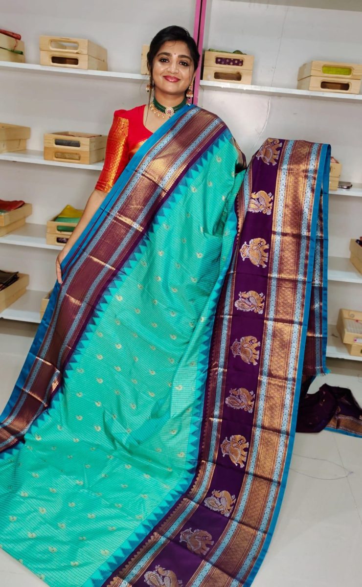 Primeme gadwal silk saree
2500