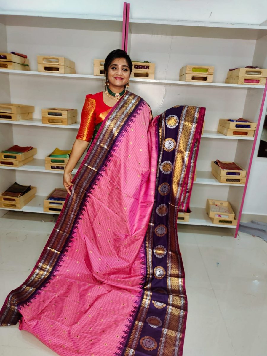 Primeme gadwal silk saree
2500