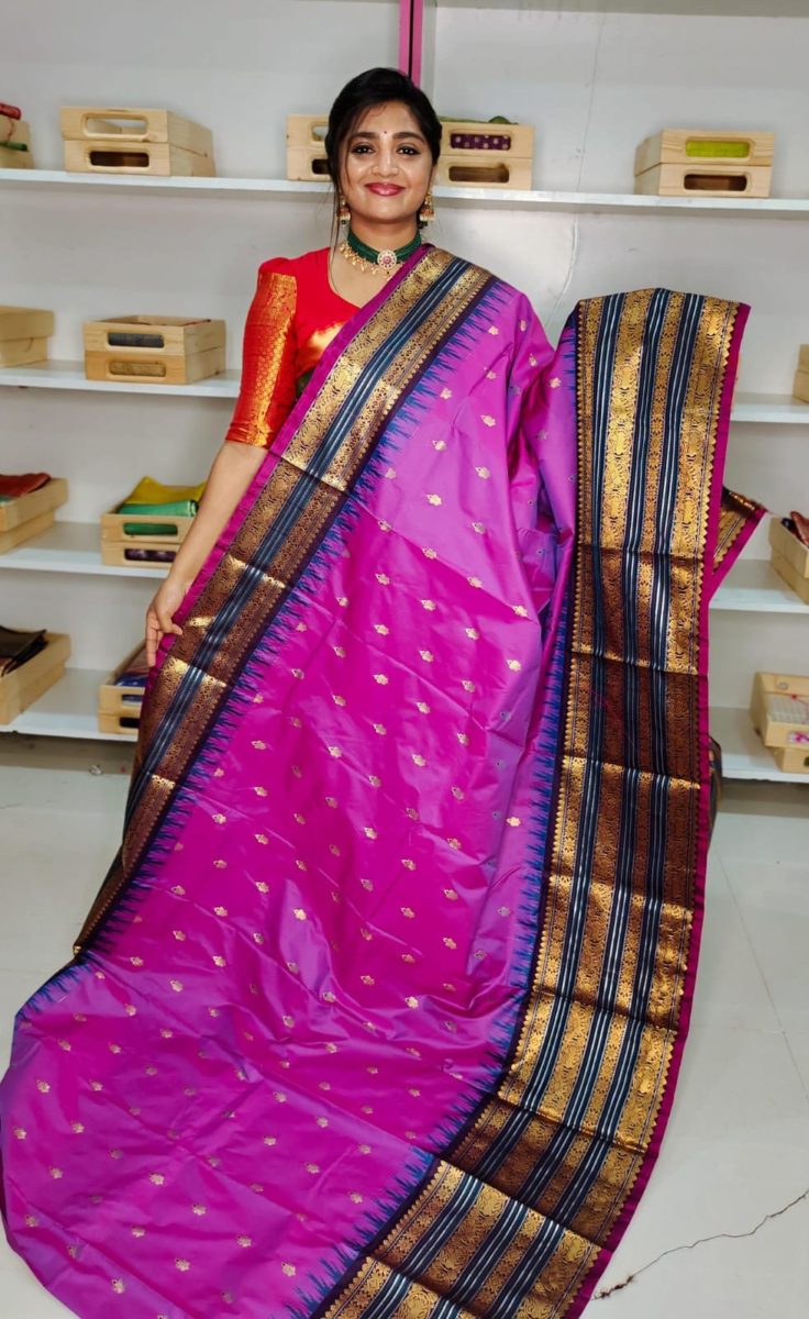 Primeme gadwal silk saree
2500