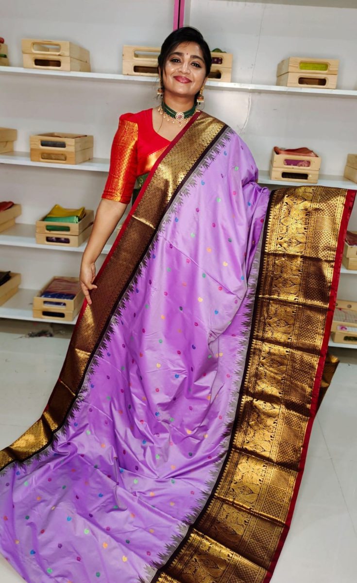 Primeme gadwal silk saree
2500