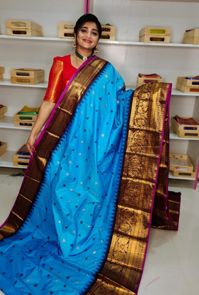 Primeme gadwal silk saree
2500