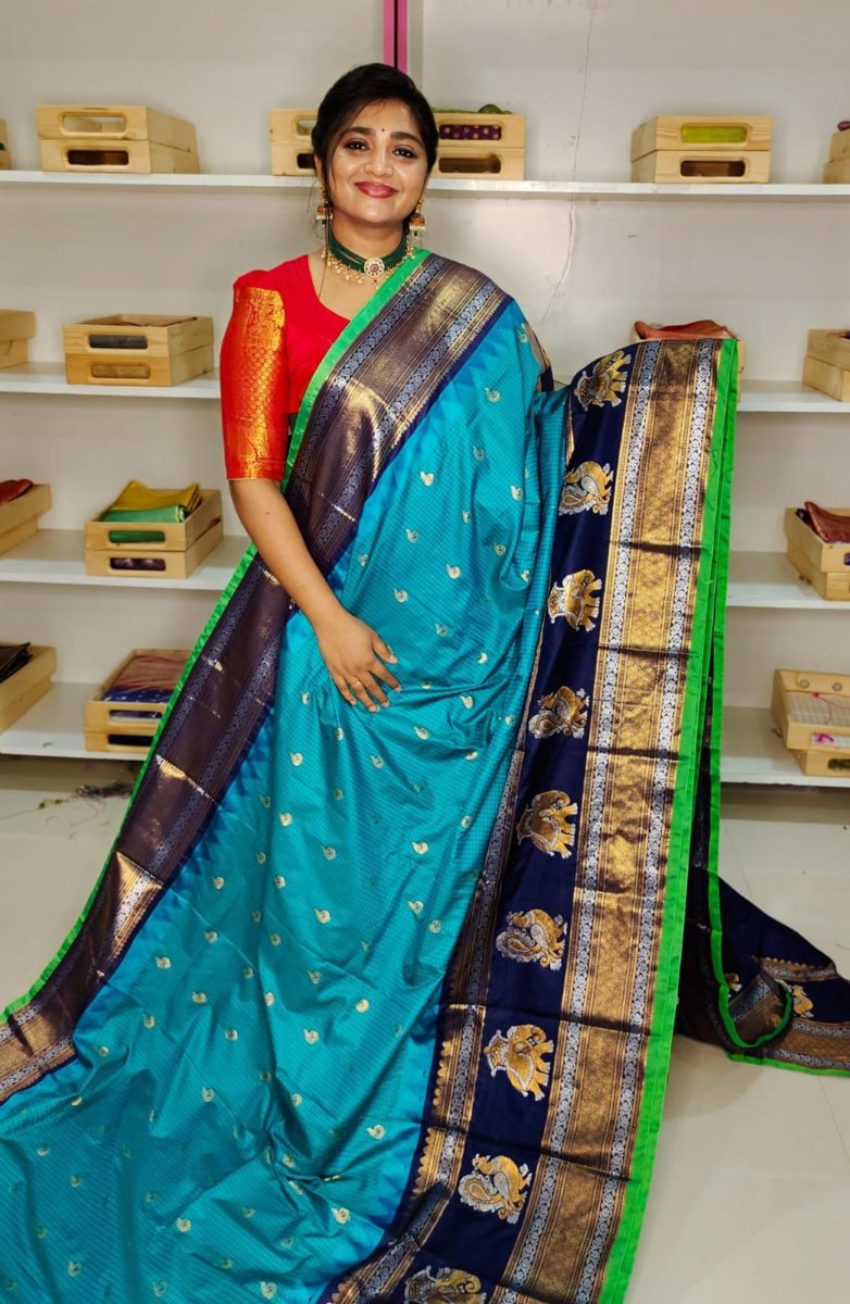 Primeme gadwal silk saree
2500
