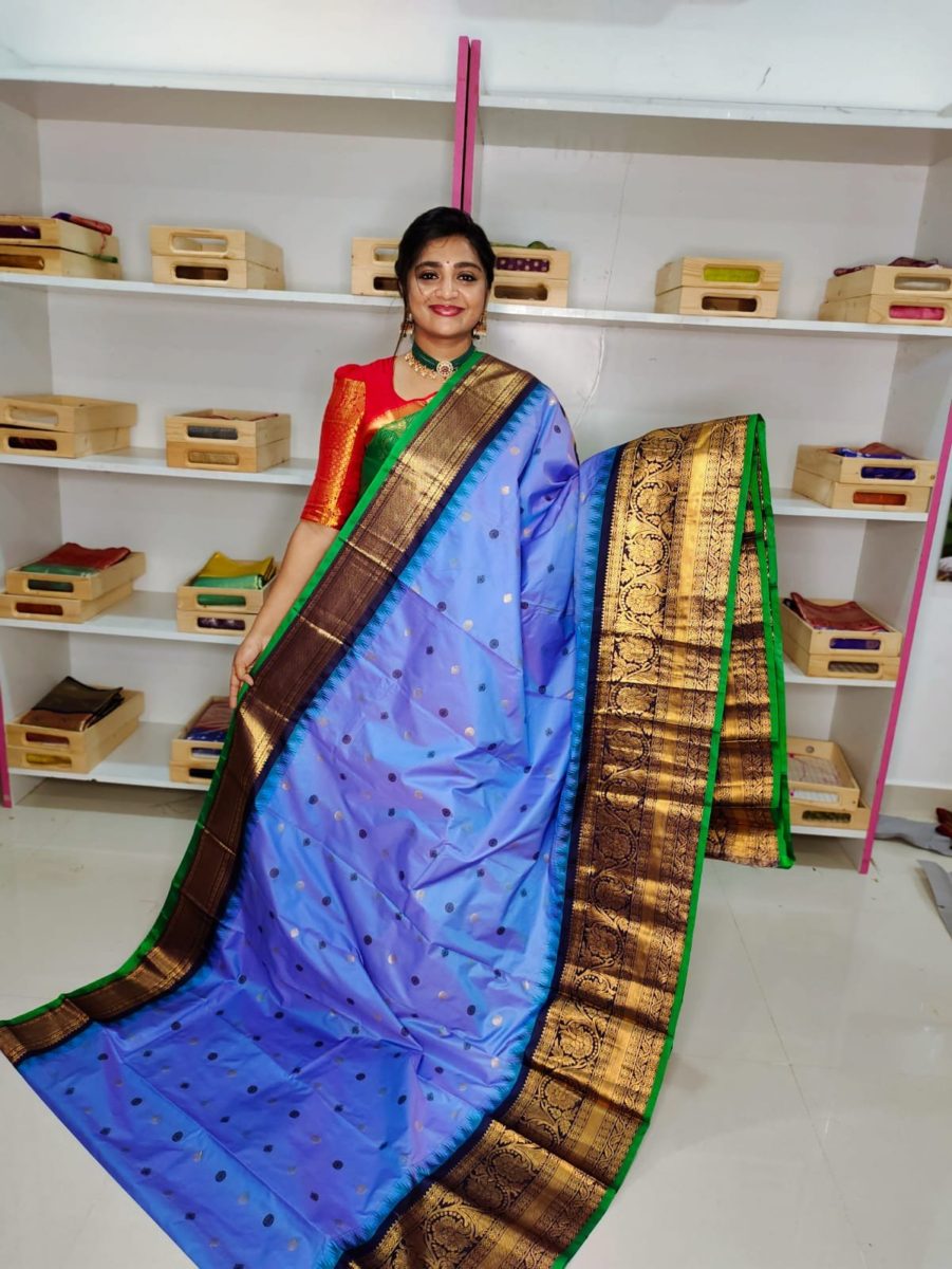 Primeme gadwal silk saree
2500