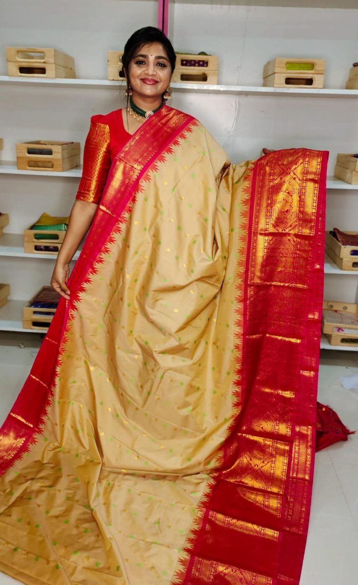 Primeme gadwal silk saree
2500