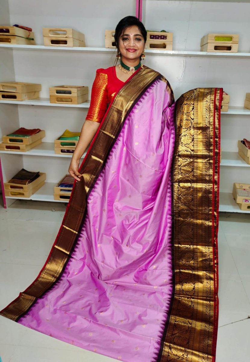 Primeme gadwal silk saree
2500