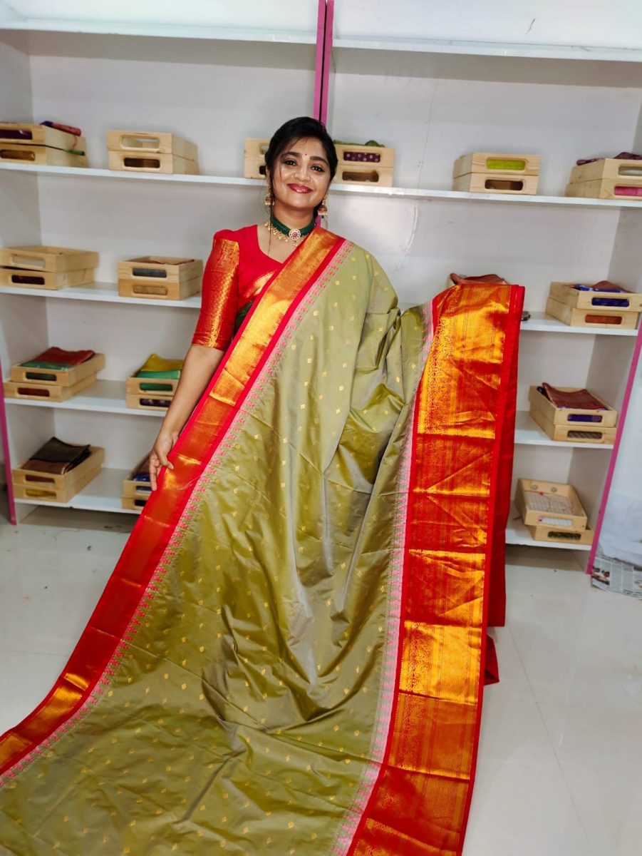 ఉగాది సేల్ 1850/-