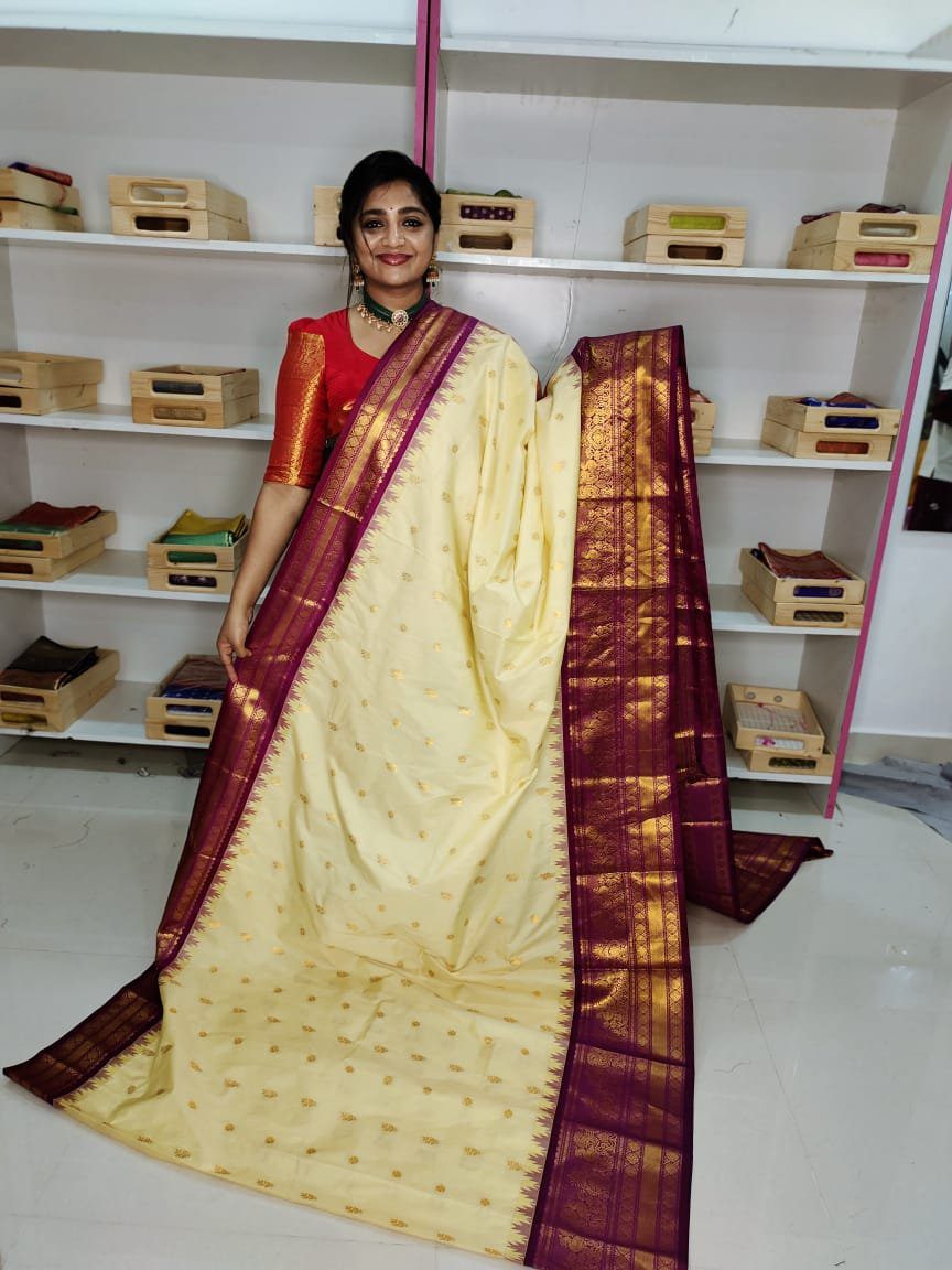 Ugadhi Sale 1850/-