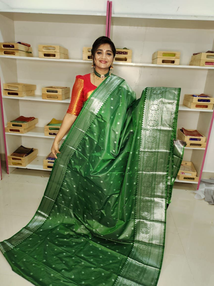 Ugadhi Sale 1850/-
