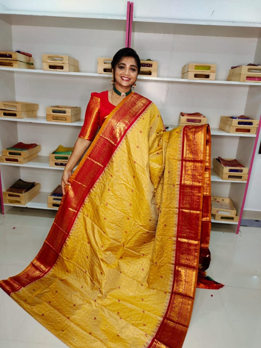 Ugadhi Sale 1850/-