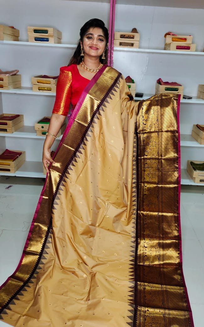 ప్రీమియం గద్వాల్ సిల్క్ చీర