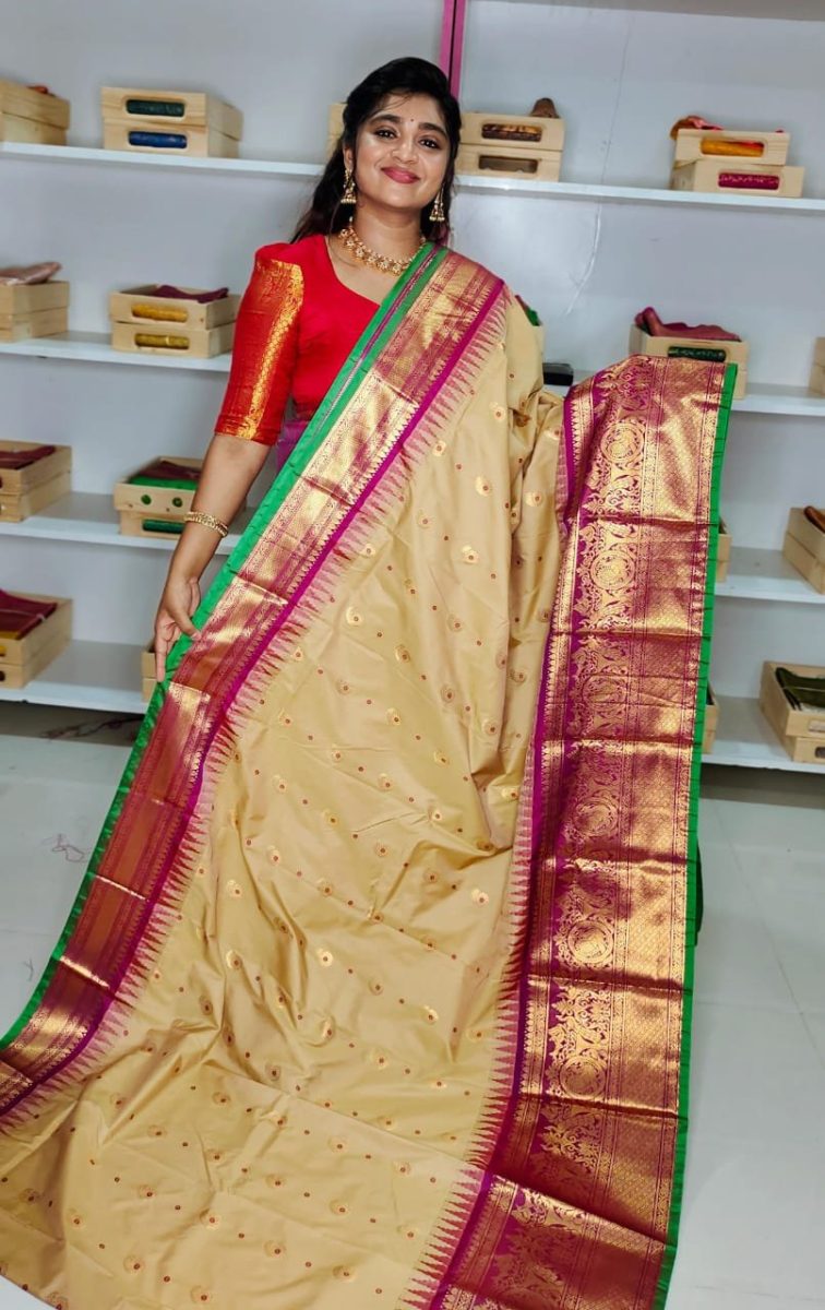 40% విక్రయం ప్రీమియం గద్వాల్ సిల్క్ చీర