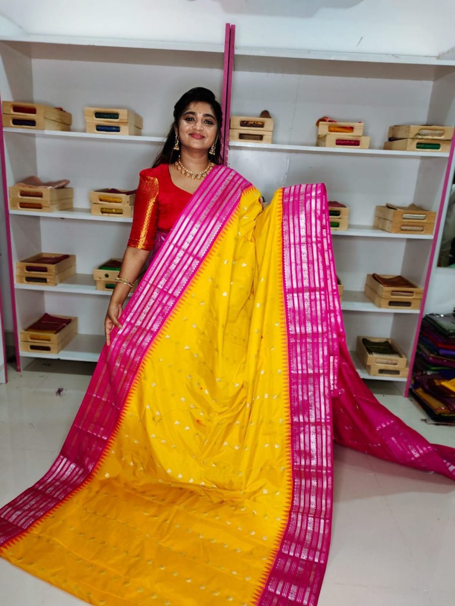 గద్వాల్ సిల్క్ చీరపై 50% తగ్గింపు